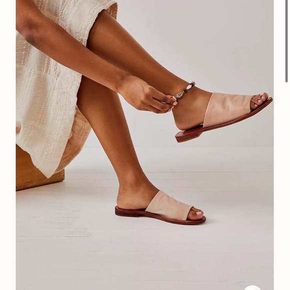 Free People Vicente Slide Sandal - Natural - Picture 1 of 8